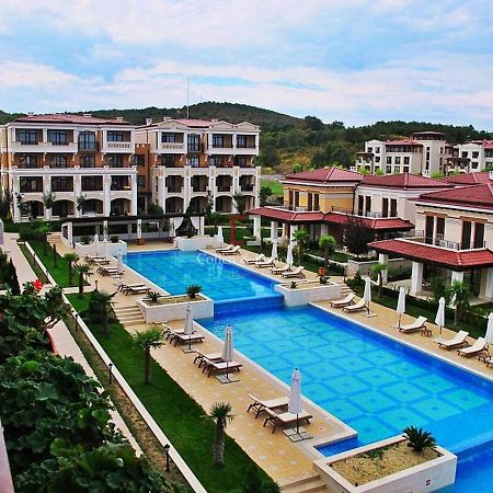 Private Apartment In Green Life Beach Resort Созополь Экстерьер фото