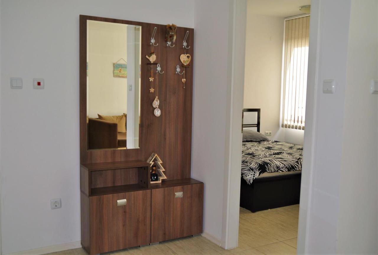 Private Apartment In Green Life Beach Resort Созополь Экстерьер фото