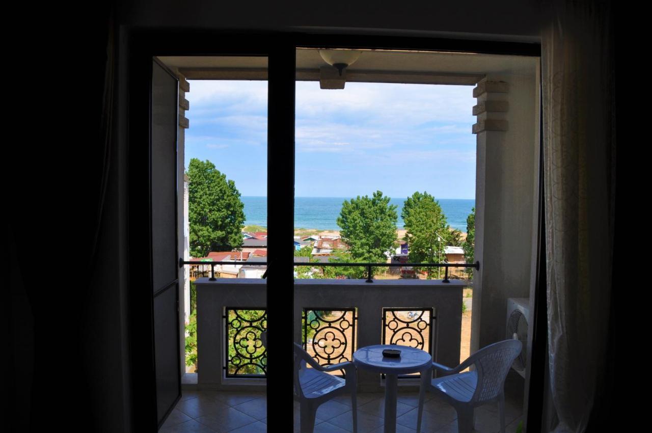 Private Apartment In Green Life Beach Resort Созополь Экстерьер фото