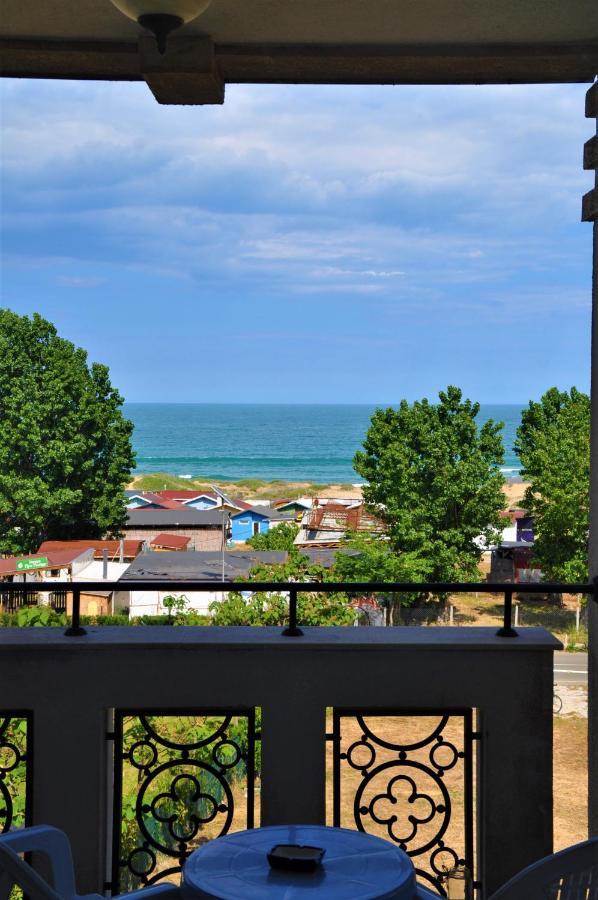 Private Apartment In Green Life Beach Resort Созополь Экстерьер фото
