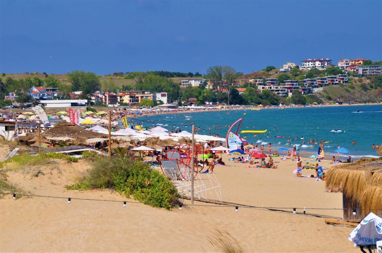 Private Apartment In Green Life Beach Resort Созополь Экстерьер фото